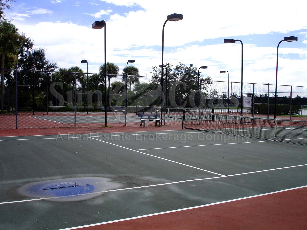 EMERALD LAKES Tennis Courts