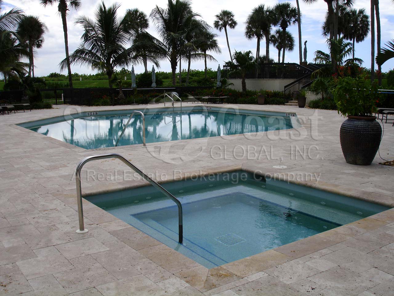 Esplanade Club Community Pool and Hot Tub 