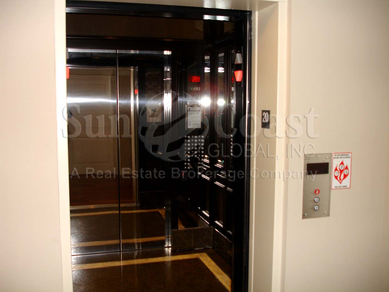Lesina Condominium Elevator 
