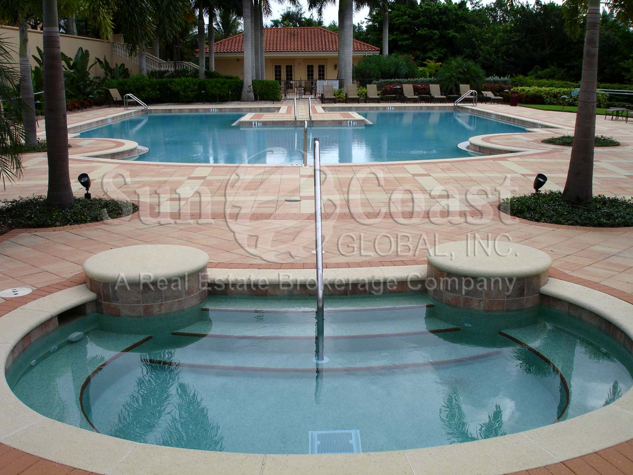 Lesina Community Clubhouse, Pool and Hot Tub 