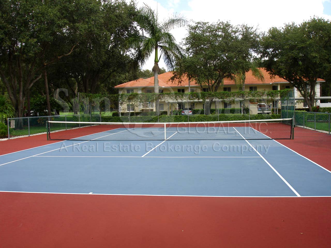 Amberly Village tennis courts