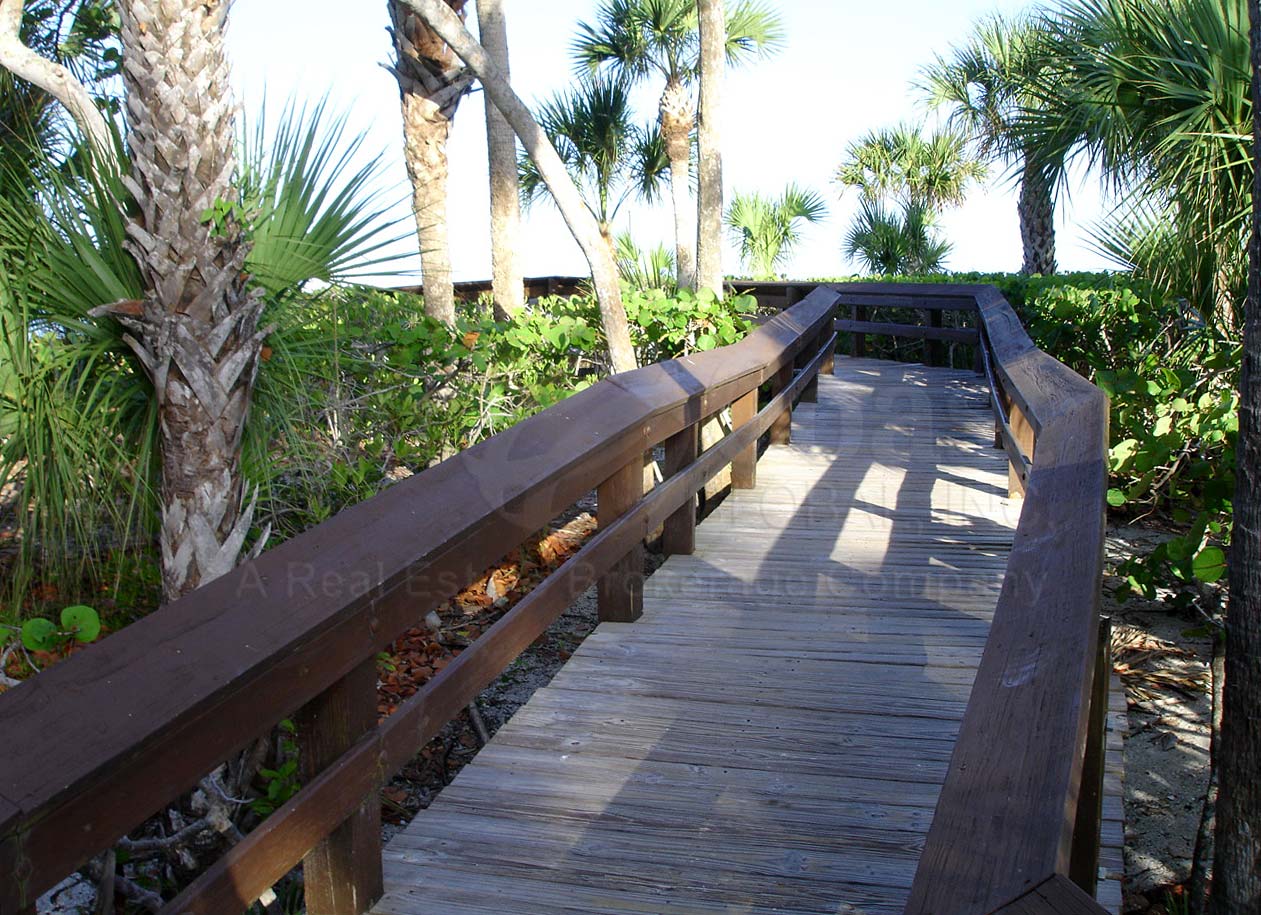 BAY COLONY Club Walkway to the Beach from the Clubhouse