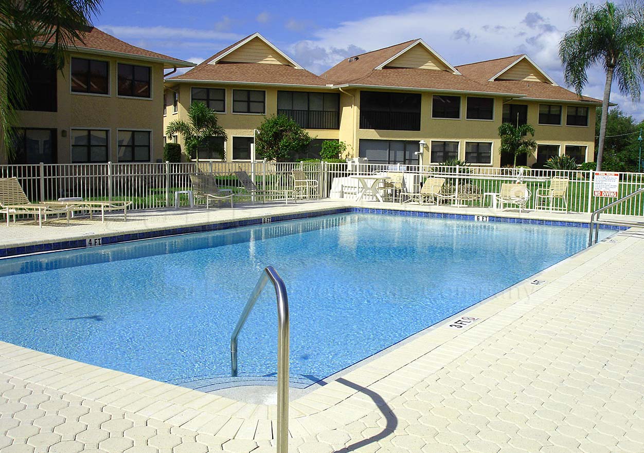 Bayside Villas Community Pool