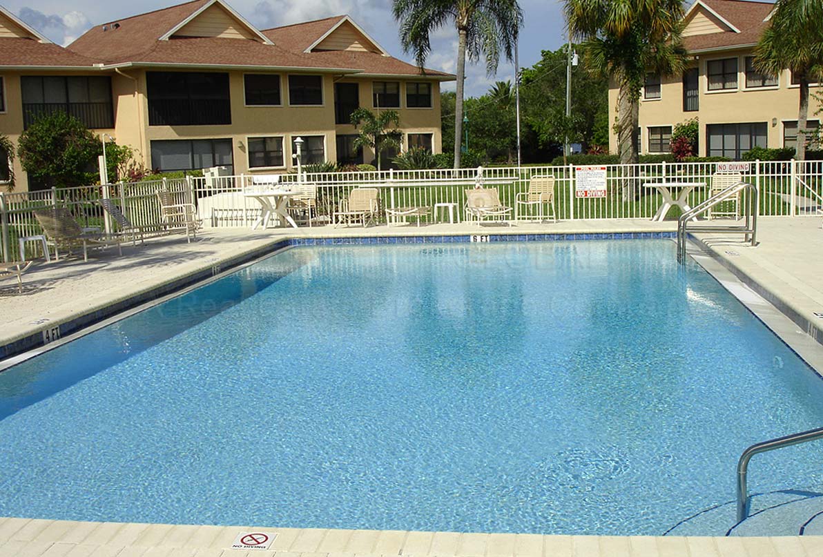 Bayside Villas Community Pool