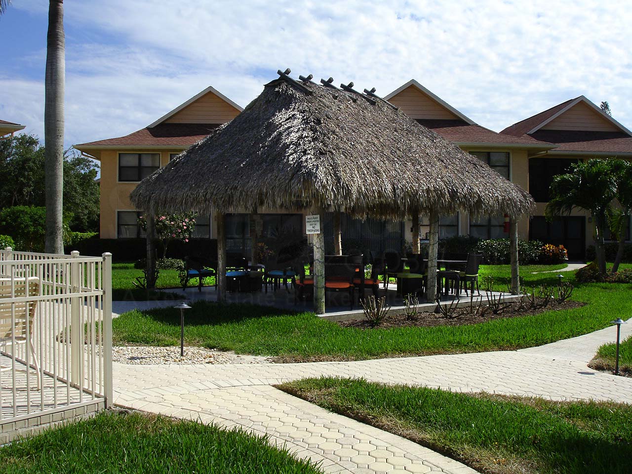 Bayside Villas Tiki Hut