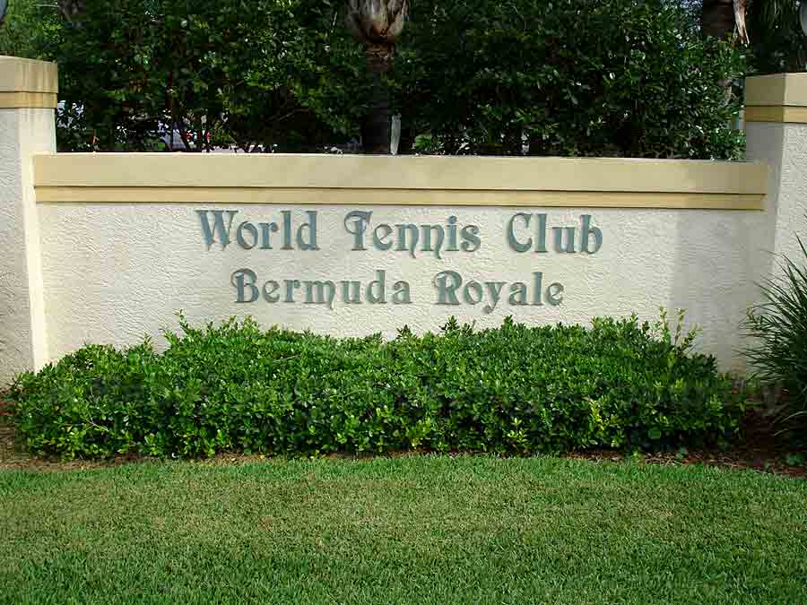 Bermuda Royale Signage