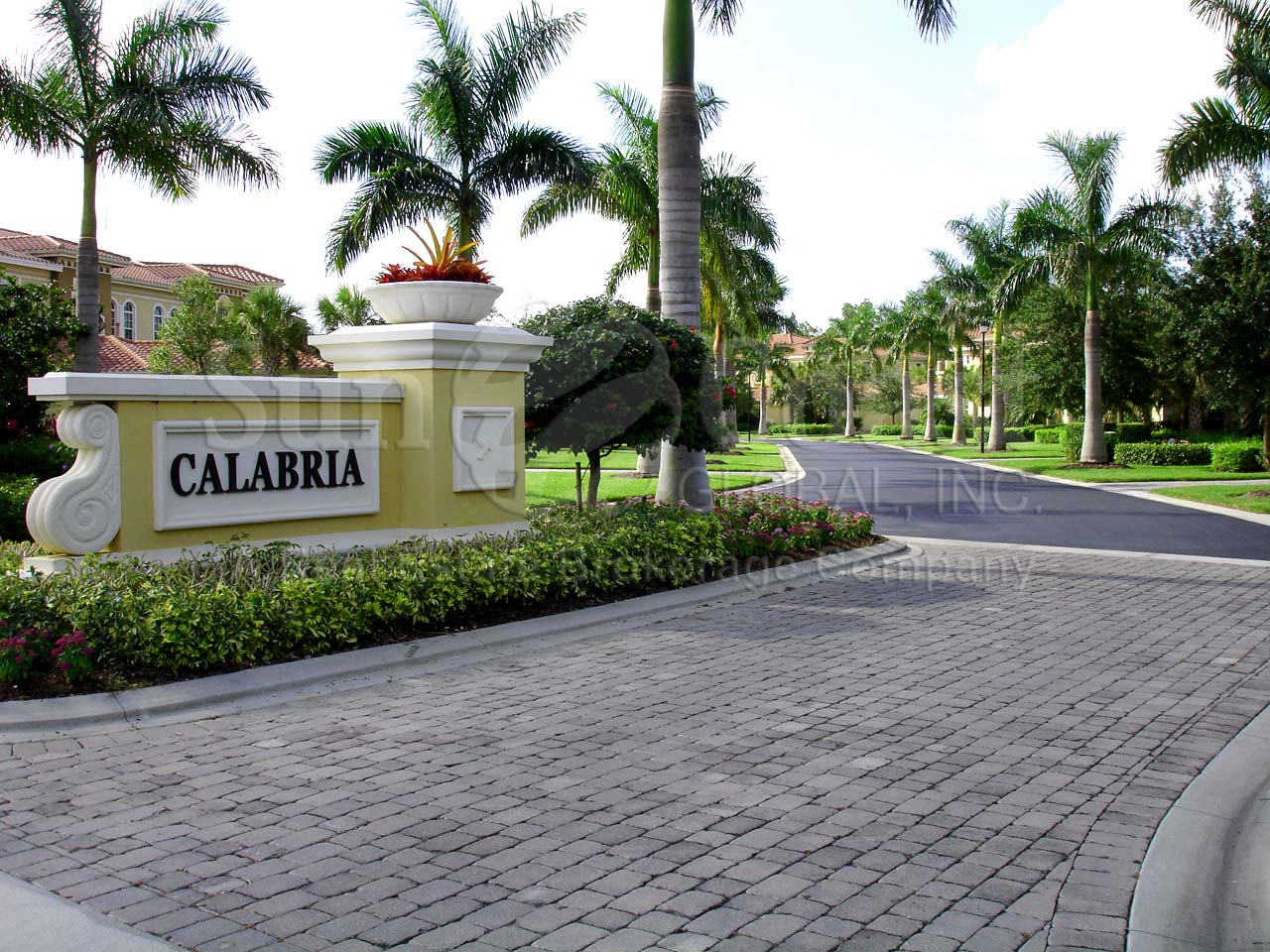 Calabria non gated entrance