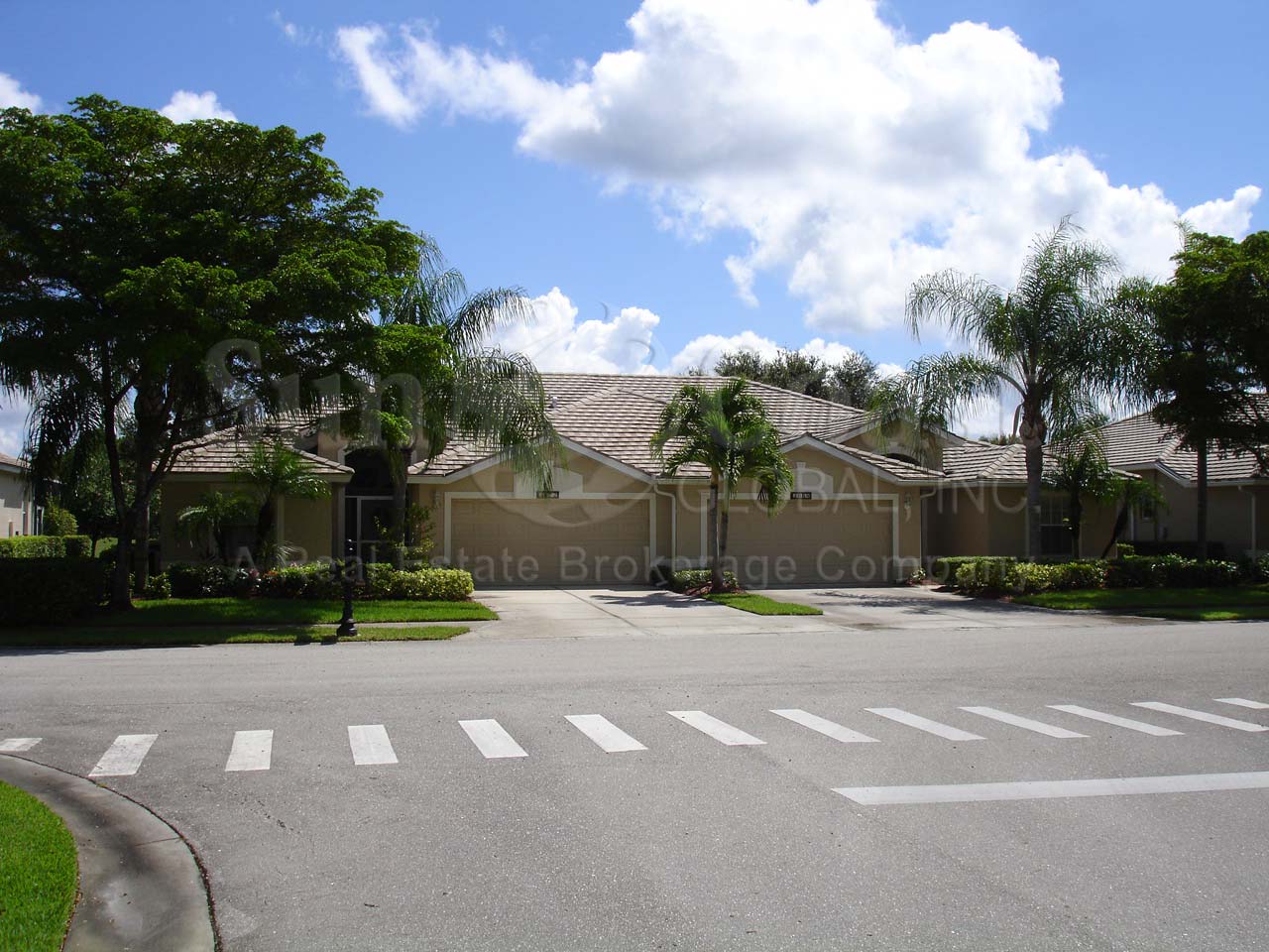 Buttonwood Way consists of 2 family villas with 2 car garages on the water or golf course