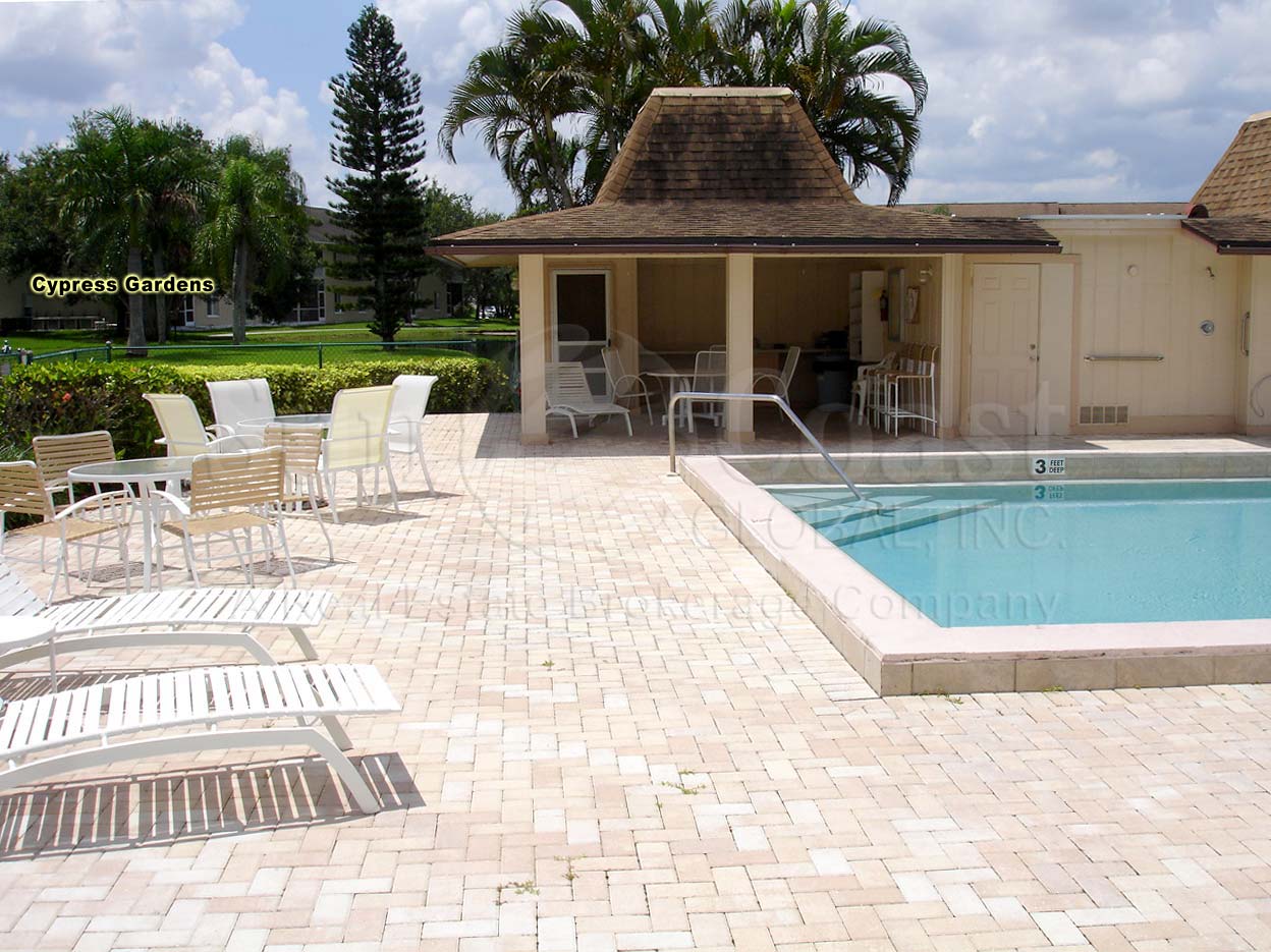 Country Club Gardens Community Pool and Cabana