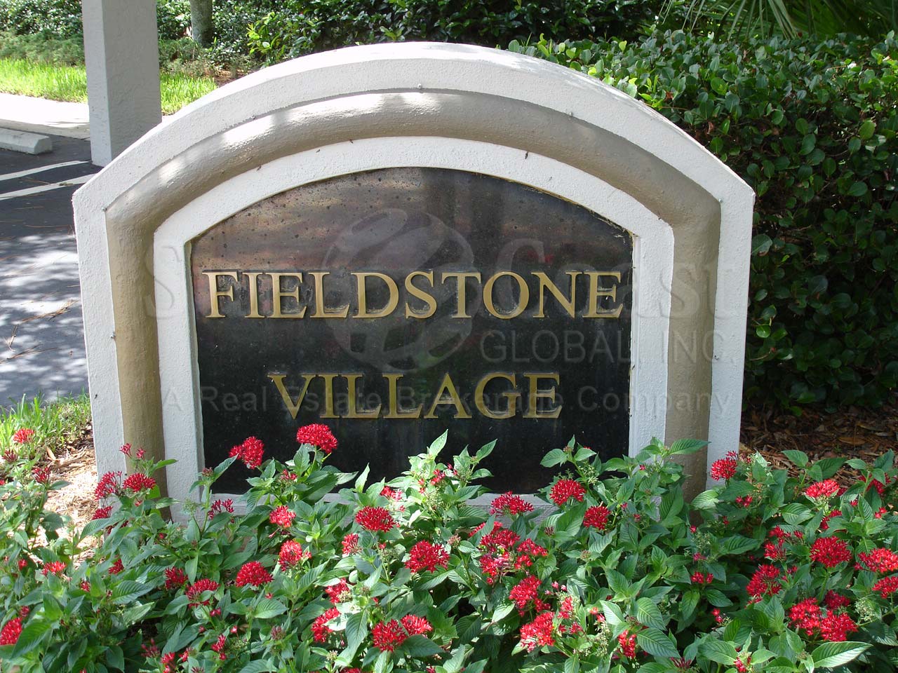 Fieldstone Village signage