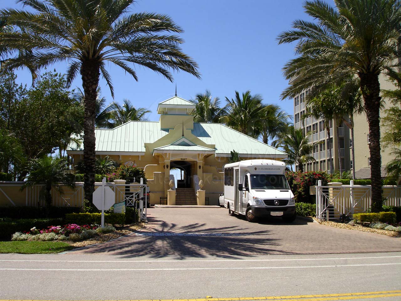 THE DUNES The Floridian Club Entrance