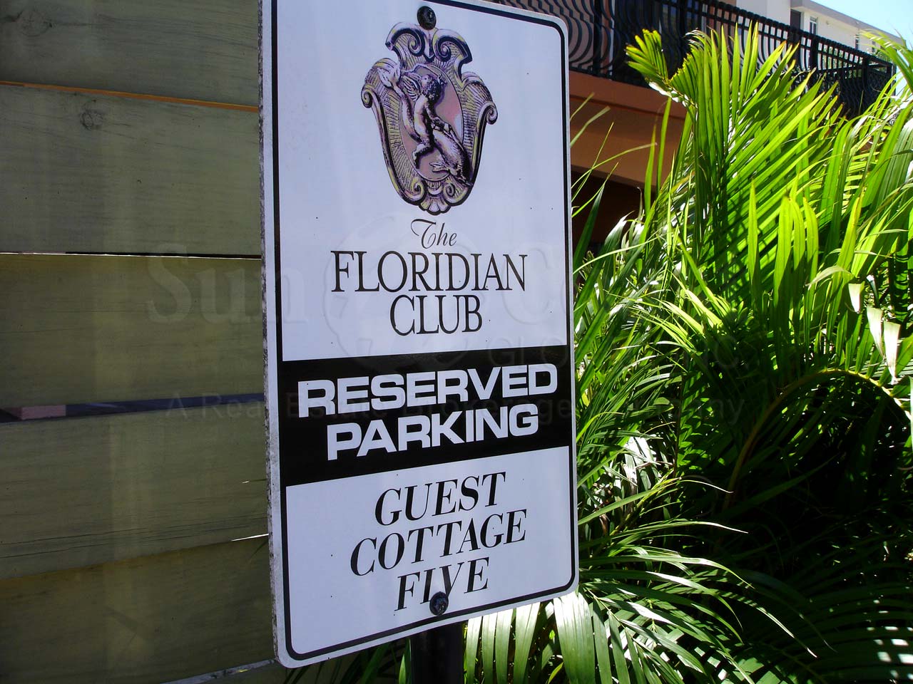 THE DUNES Floridian Club Signage