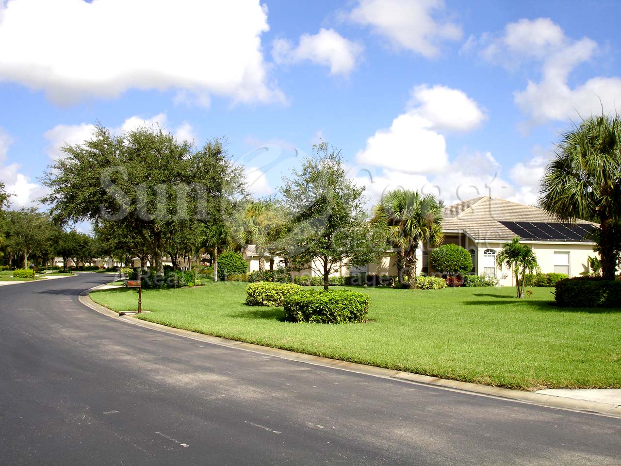 Glen Abbey is a non gated community within the gated community of Naples Heritage. 