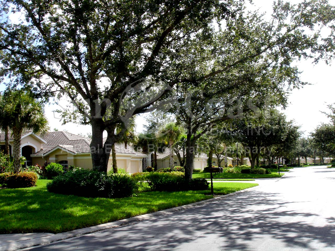 Glen Abbey is a non gated community within the gated community of Naples Heritage. 