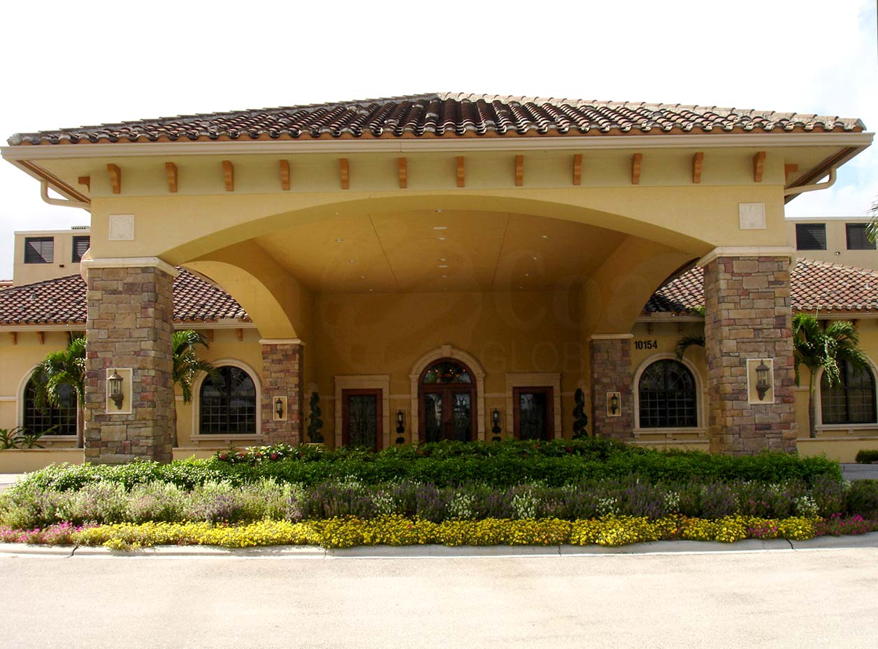 HERITAGE BAY Golf and Country Club entrance