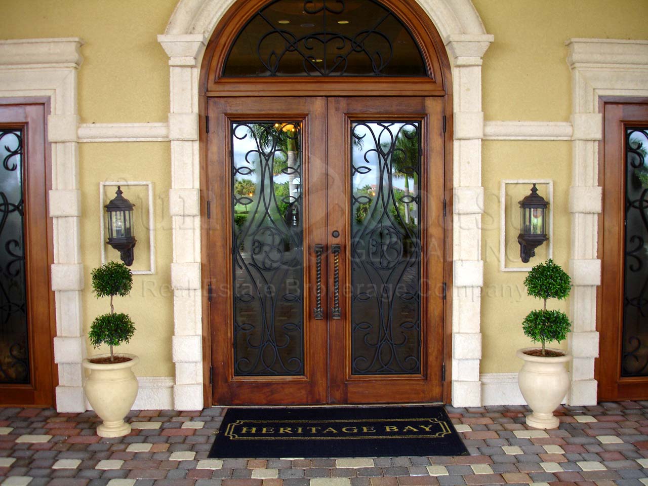 HERITAGE BAY Golf and Country Club entrance