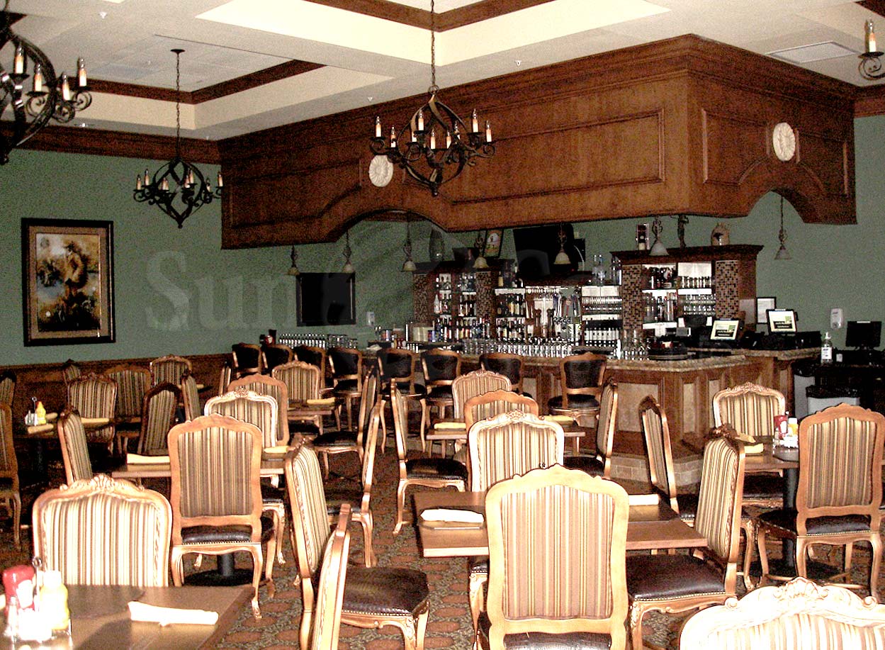 HERITAGE BAY Golf and Country Club bar and dining