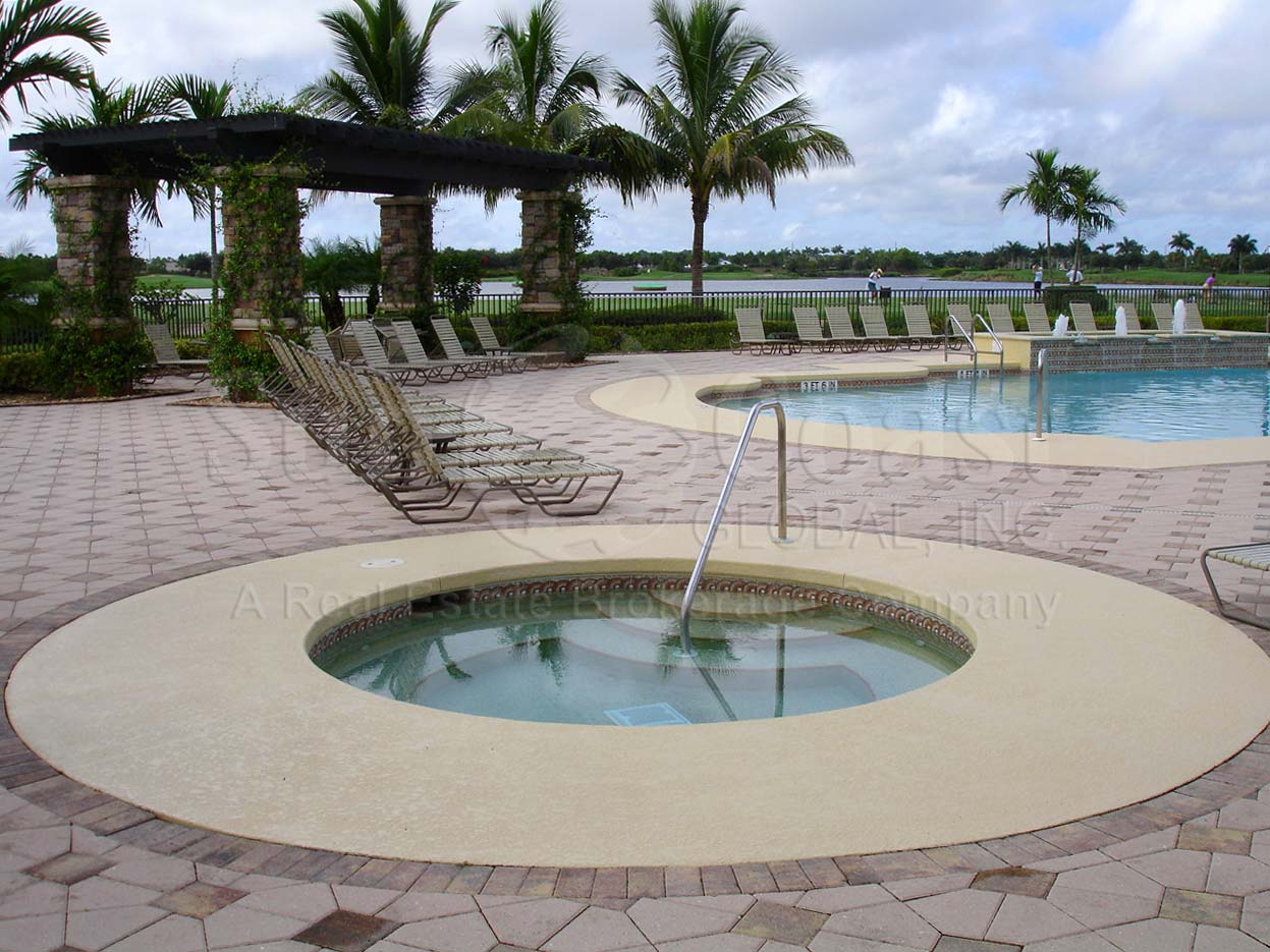 HERITAGE BAY Golf and Country Club fitness center and pool area