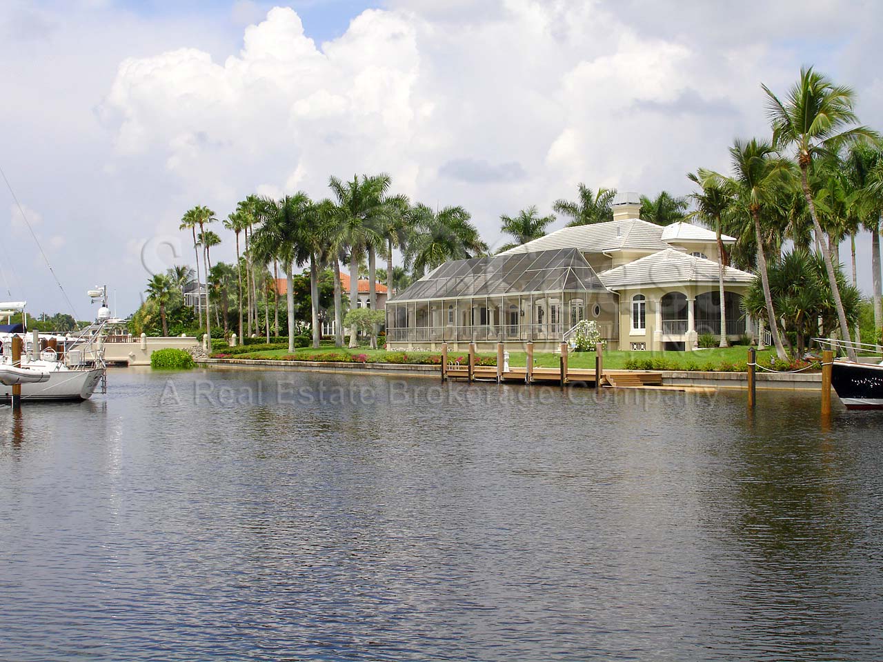 Southpointe Yacht Club Waterfront Home