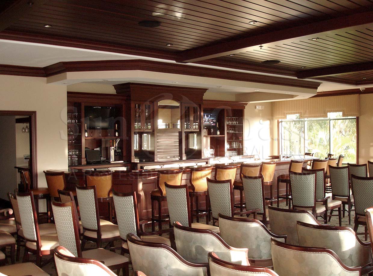 KENSINGTON Golf and Country Club dining and bar