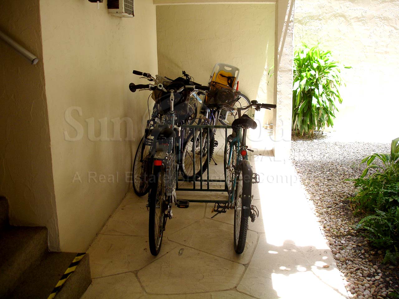 La Villa Riviera Bike Rack