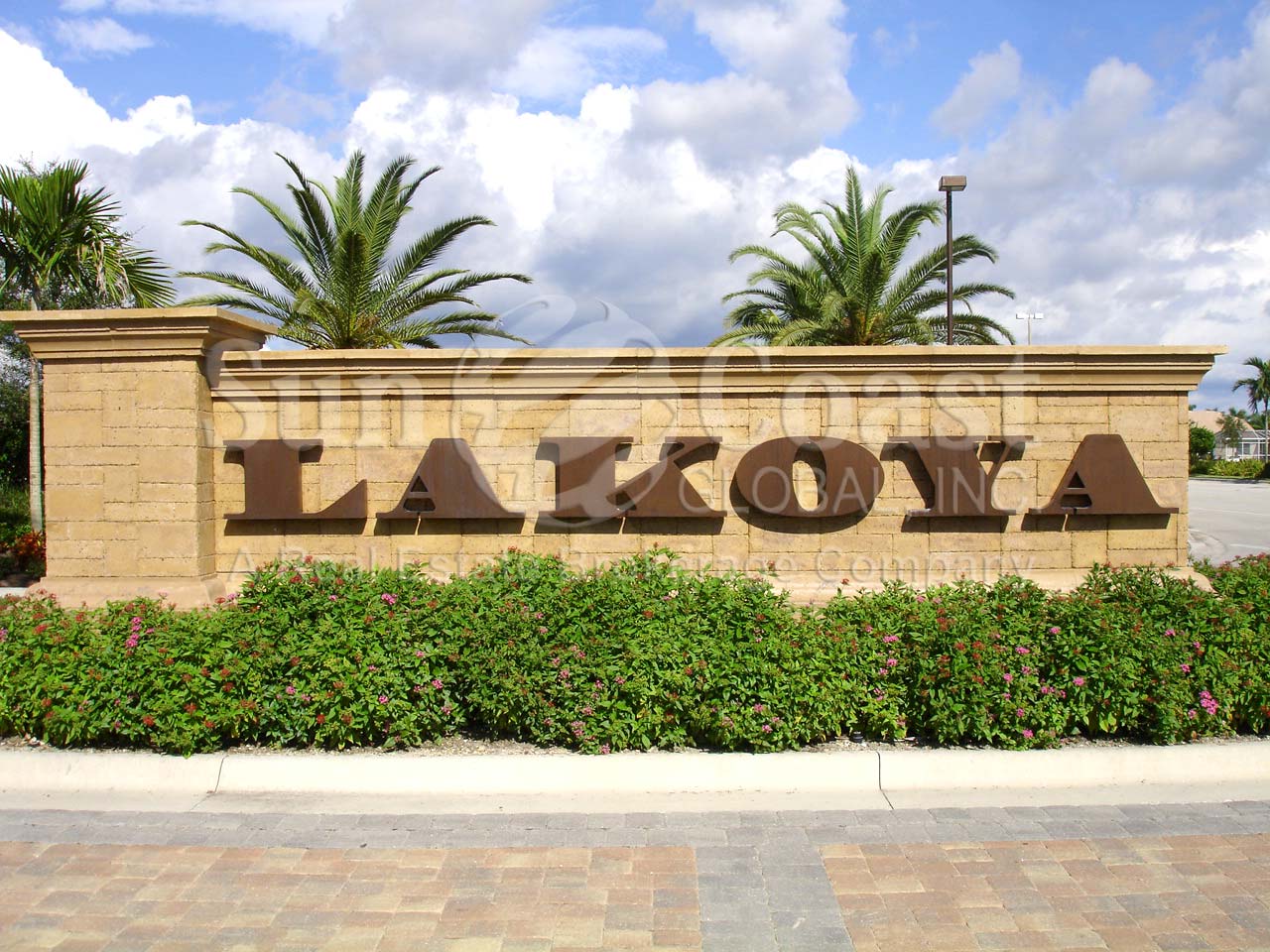 Lakoya signage