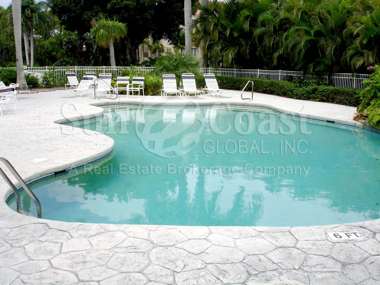 Leeward Cay Community Pool