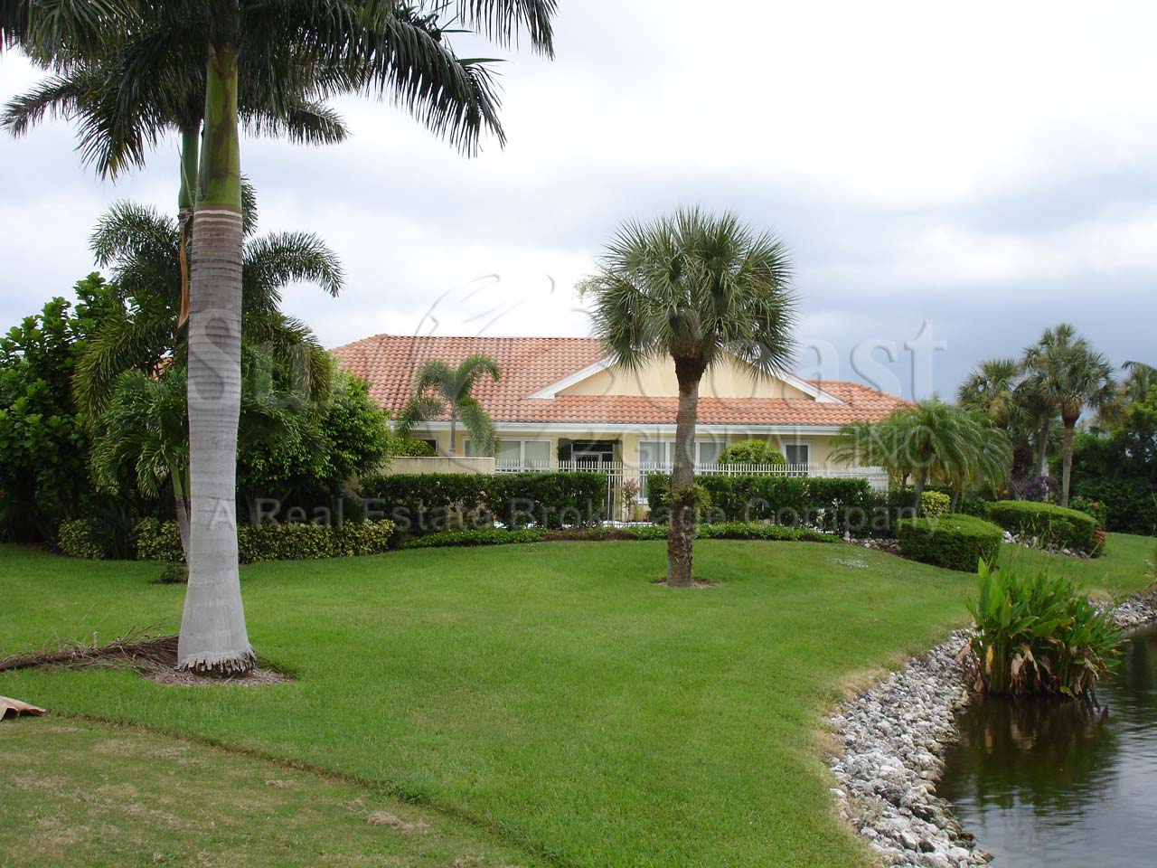 Leeward Cay Villas