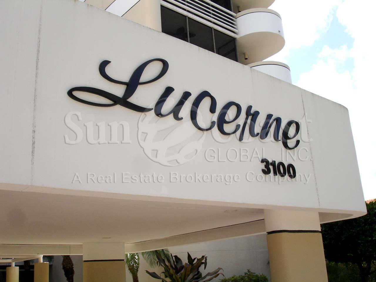 Lucerne at Moorings sign