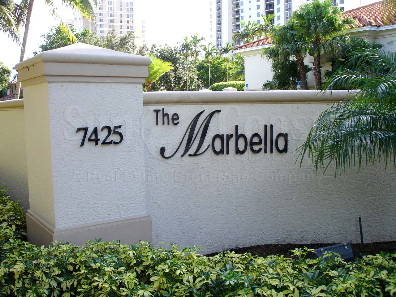 Marbella Signage