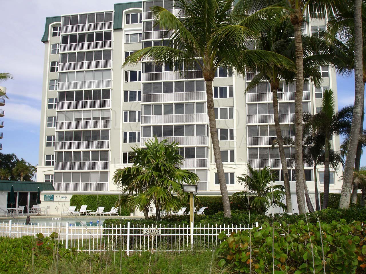 Martinique Club Condominium Building