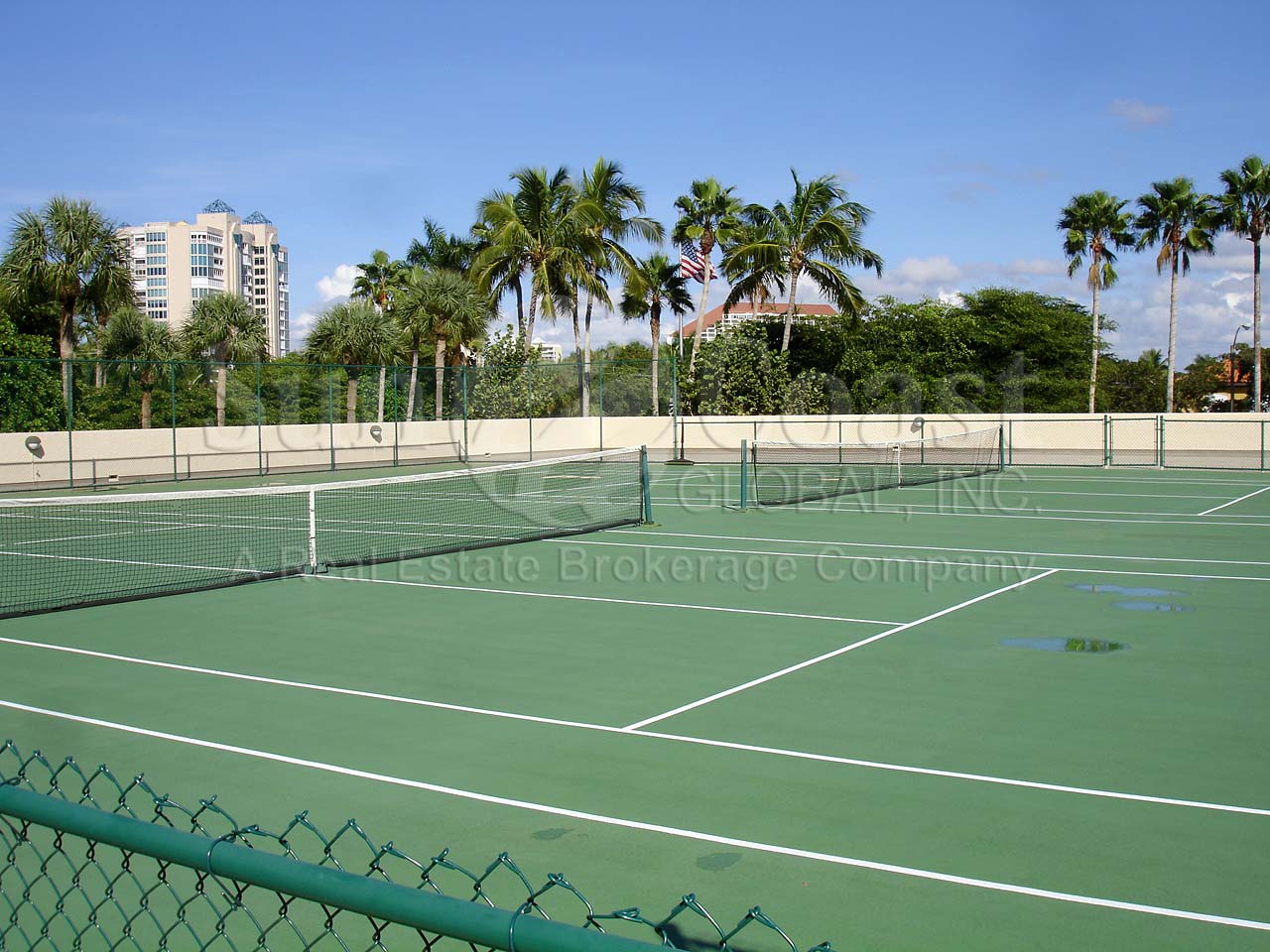 Meridian Club Tennis Courts