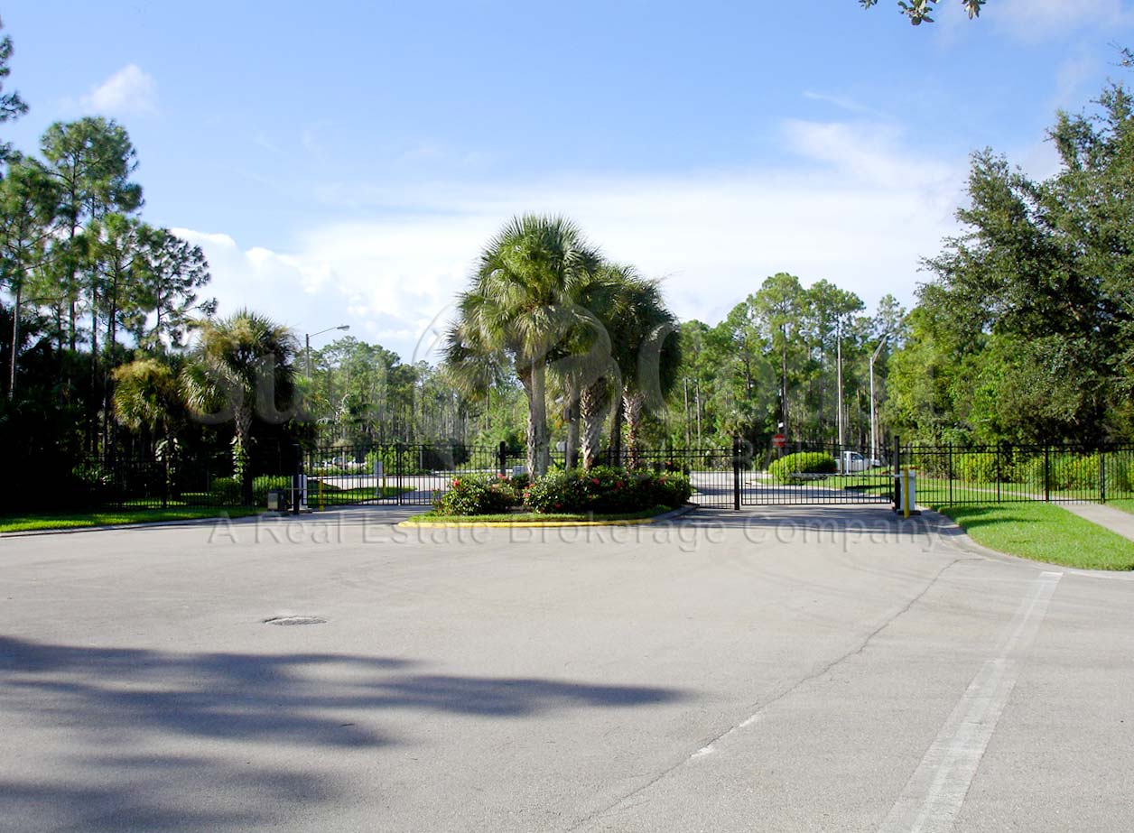 NAPLES LAKES COUNTRY CLUB gated entrance