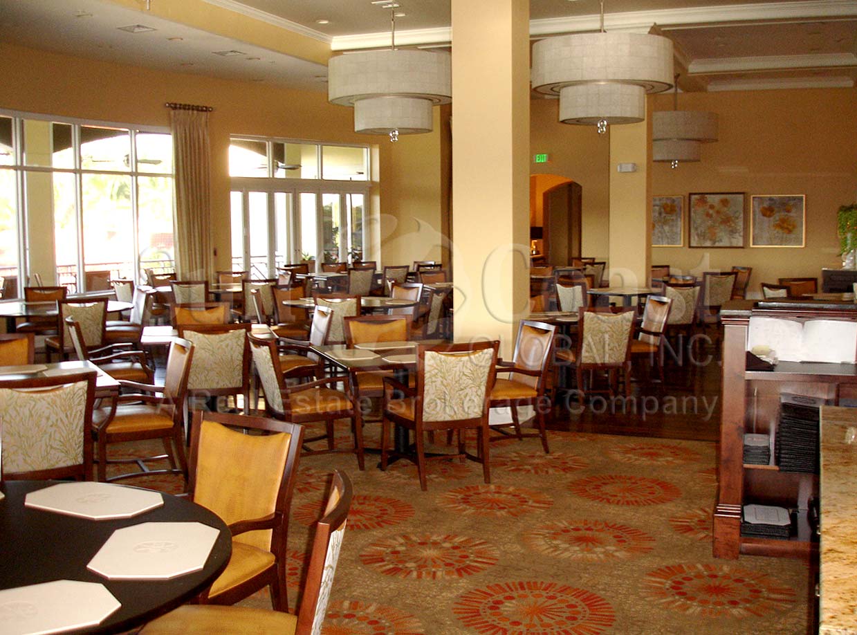 NAPLES LAKES COUNTRY CLUB dining