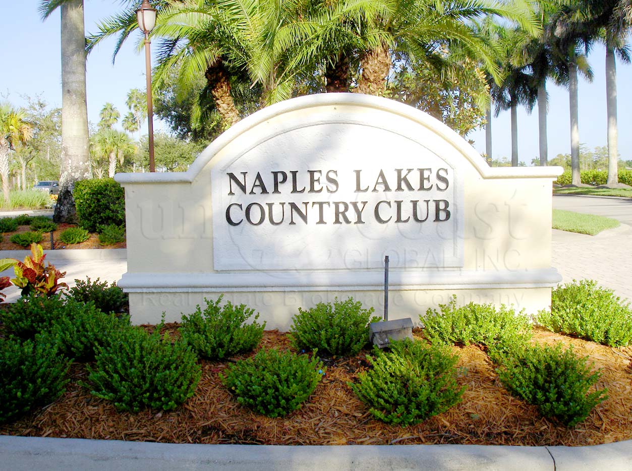 NAPLES LAKES COUNTRY CLUB sign