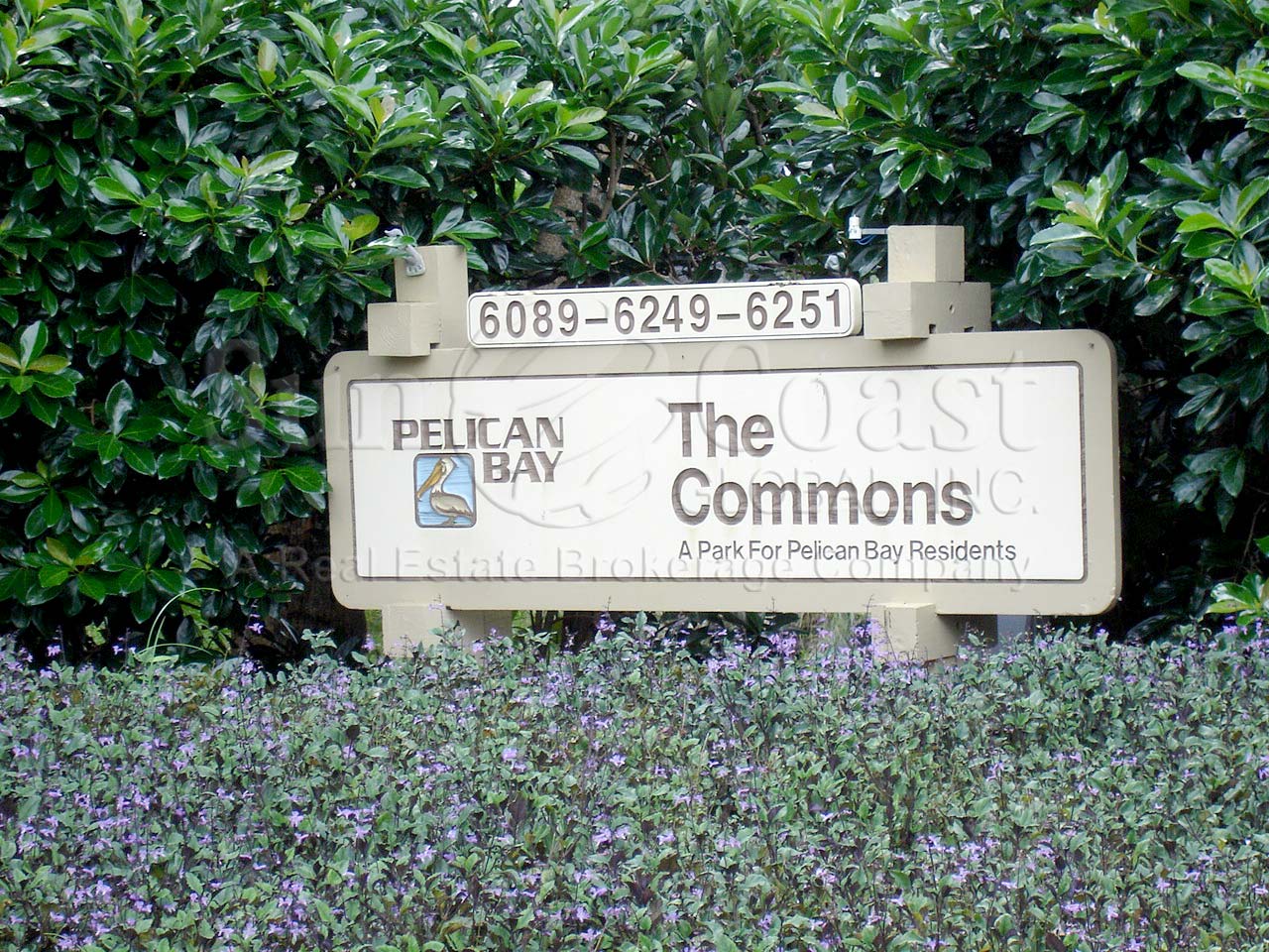 PELICAN BAY Commons sign