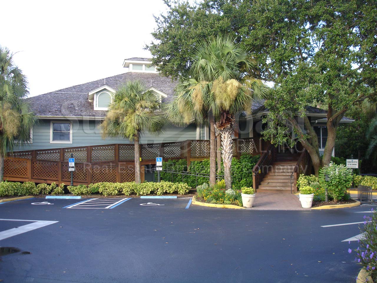 PELICAN BAY Commons office
