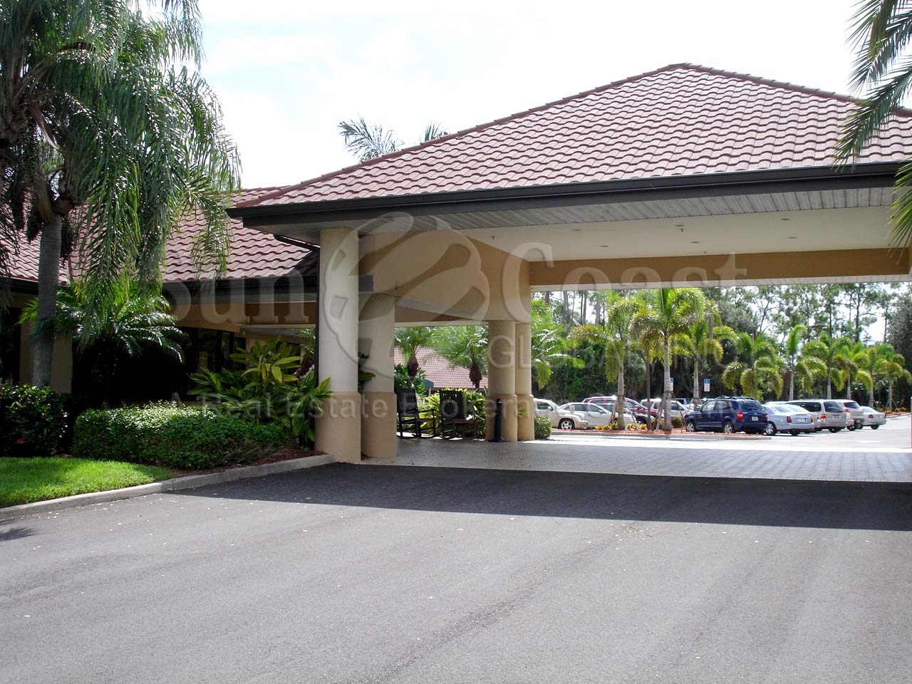 ROYAL WOOD Golf and Country Club entrance