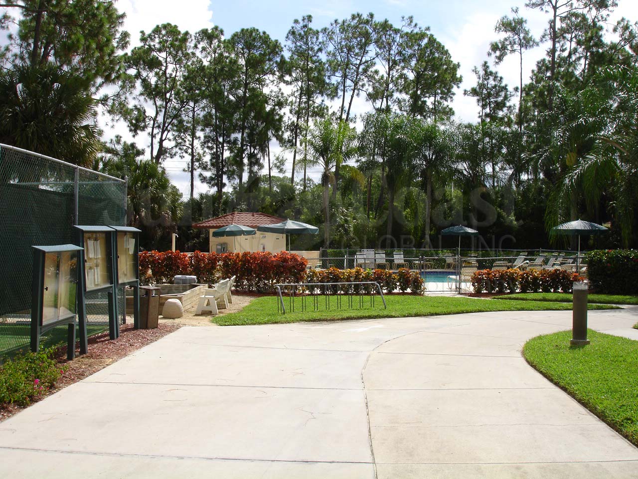 ROYAL WOOD Golf and Country Club 3-6 foot community pool and tennis courts