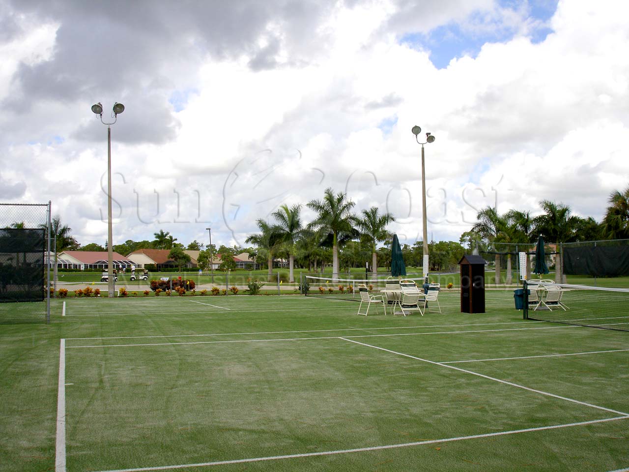 ROYAL WOOD Golf and Country Club tennis courts