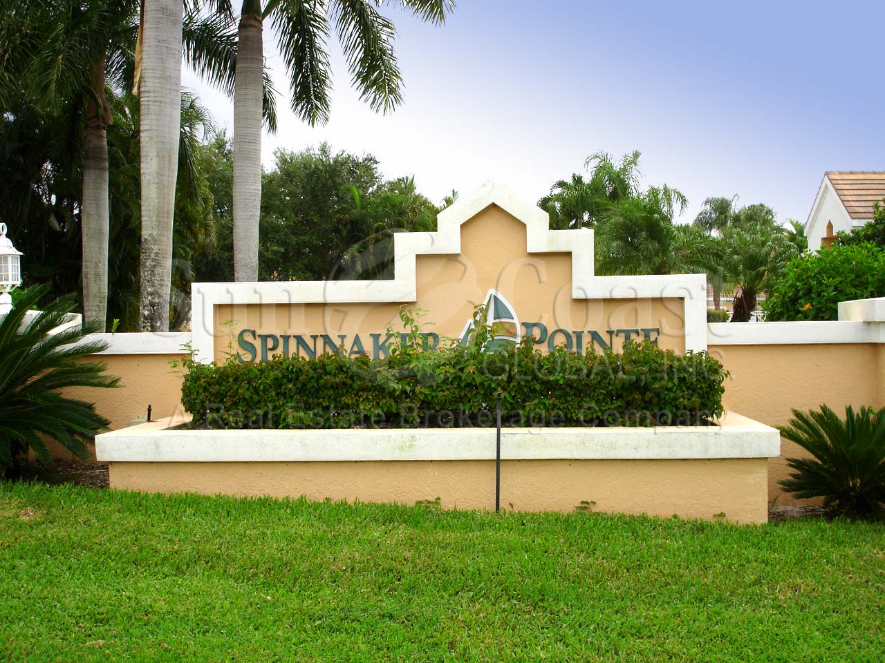 Spinnaker Pointe signage