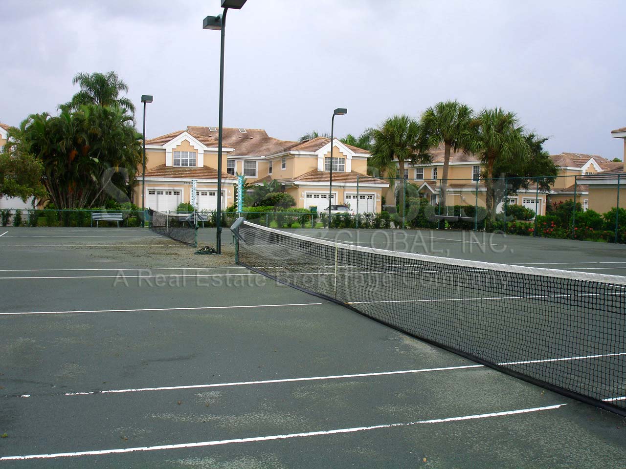 Spinnaker Pointe tennis courts