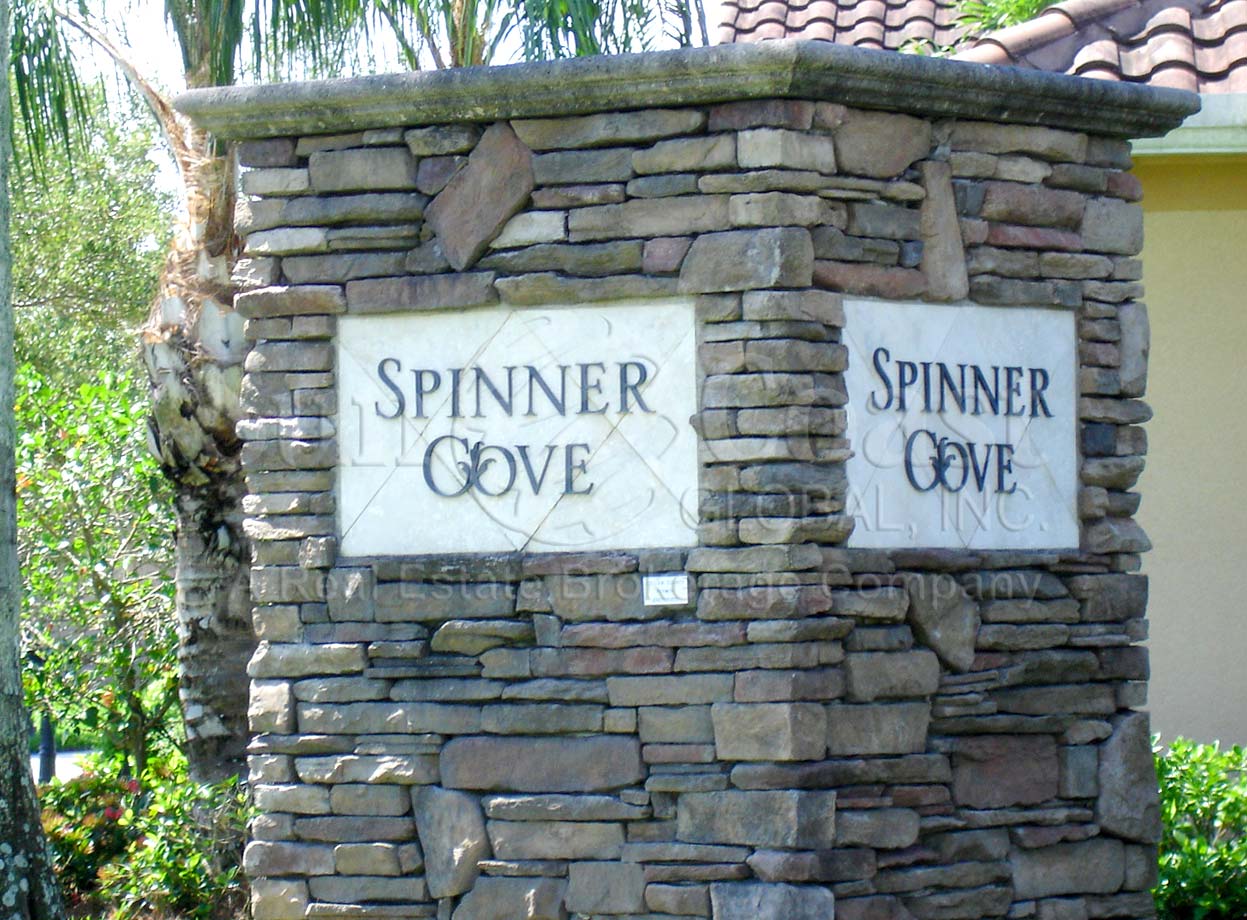 Spinner Cove sign