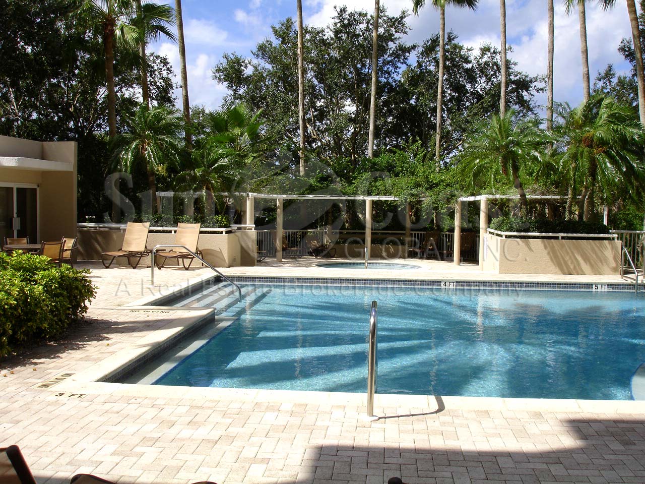 St Pierre Pool and Hot Tub
