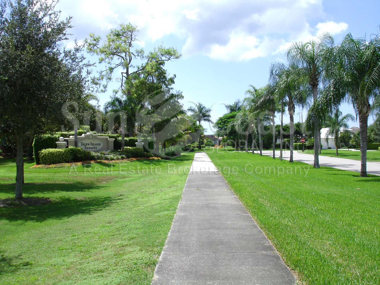 Tiger Island Estates Entrance