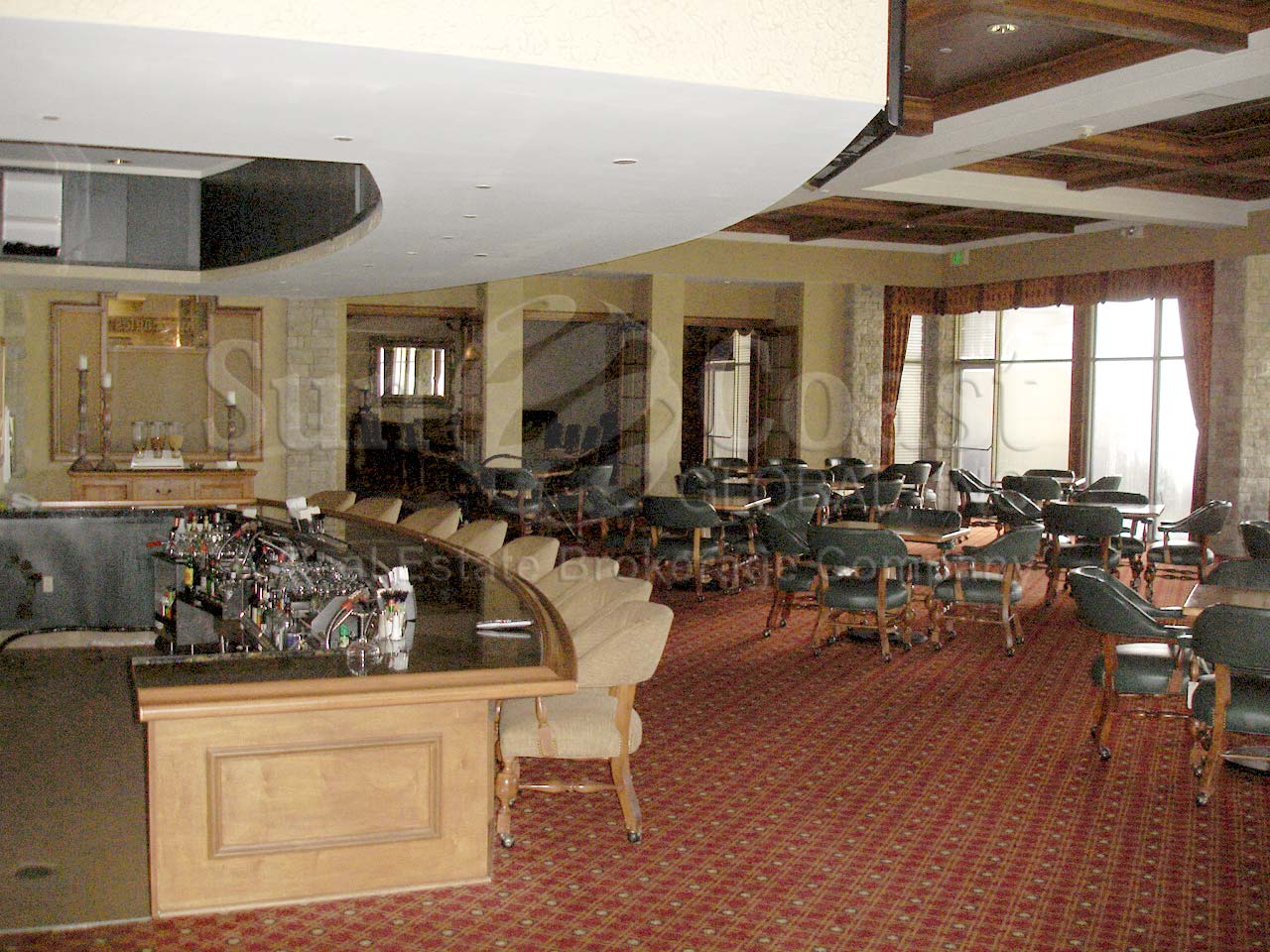 TWIN EAGLES Golf and Country Club dining
