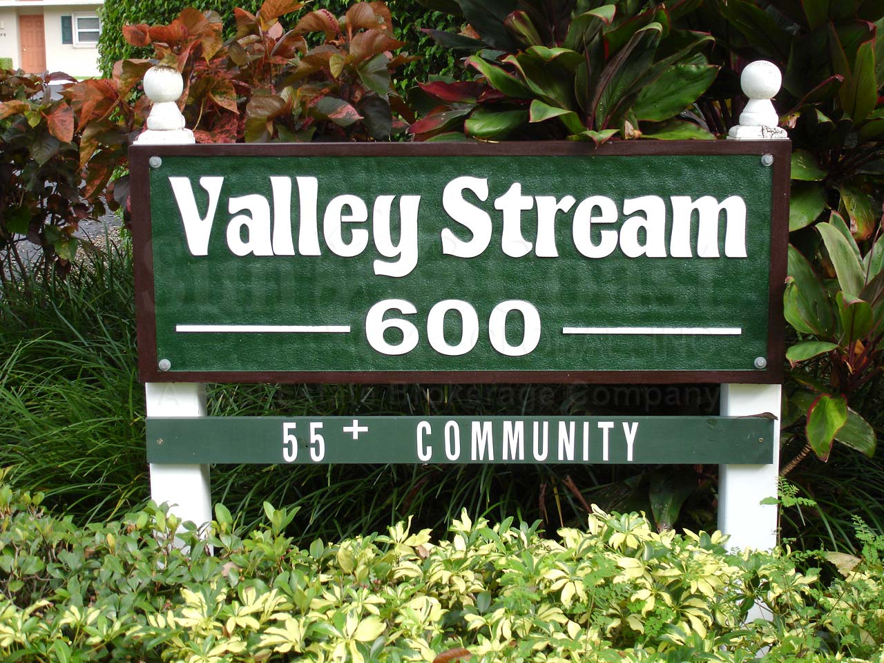 Valley Stream Townhouse Signage