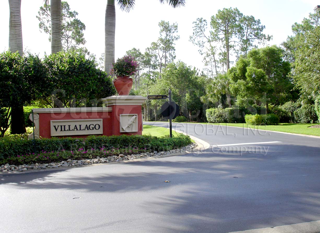 Villalago Entrance