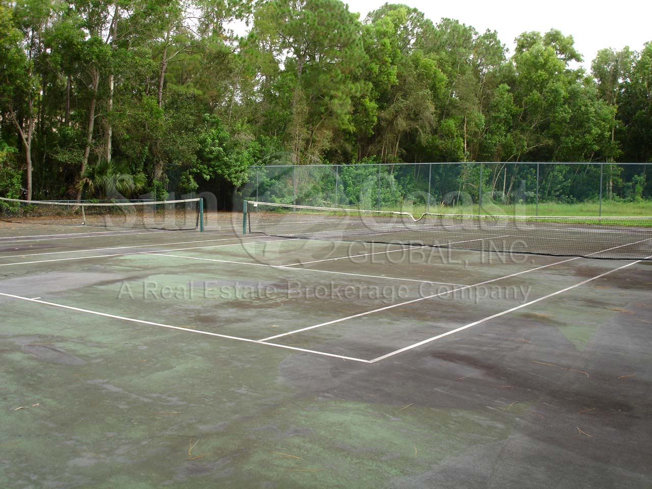 WOODMERE RACQUET CLUB Tennis Courts