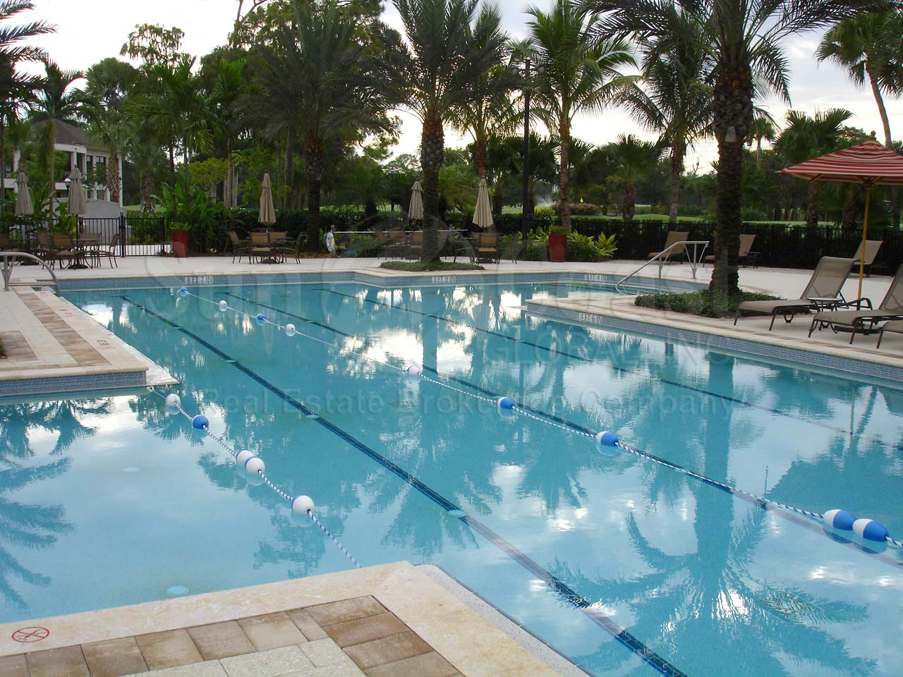 WYNDEMERE Golf and Country Club pool area
